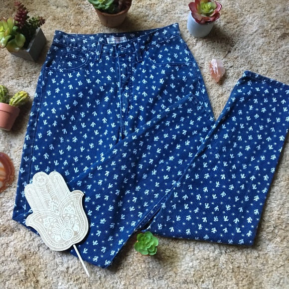 {Vintage Guess} High Waist Cactus Sun Denim Jeans - Picture 3 of 8